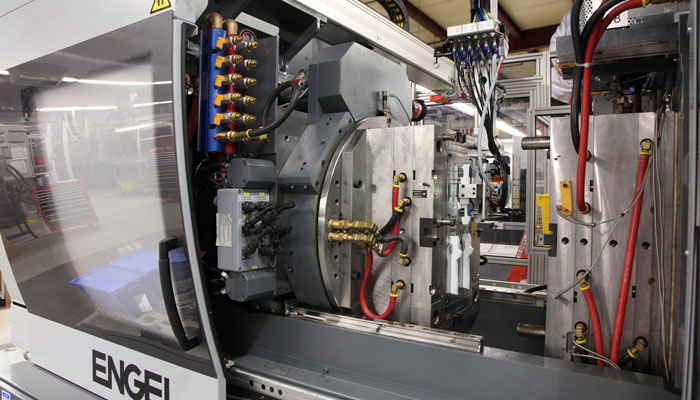 Close up machine Nolato GW Bethel