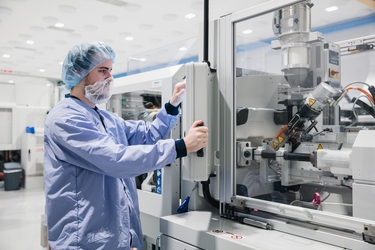 Nolato MediTech- cleanroom production