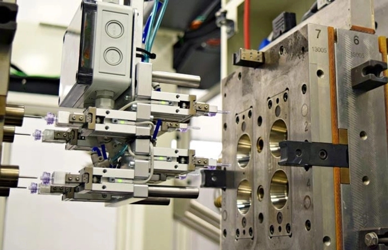 Injection Molding Silicone Production